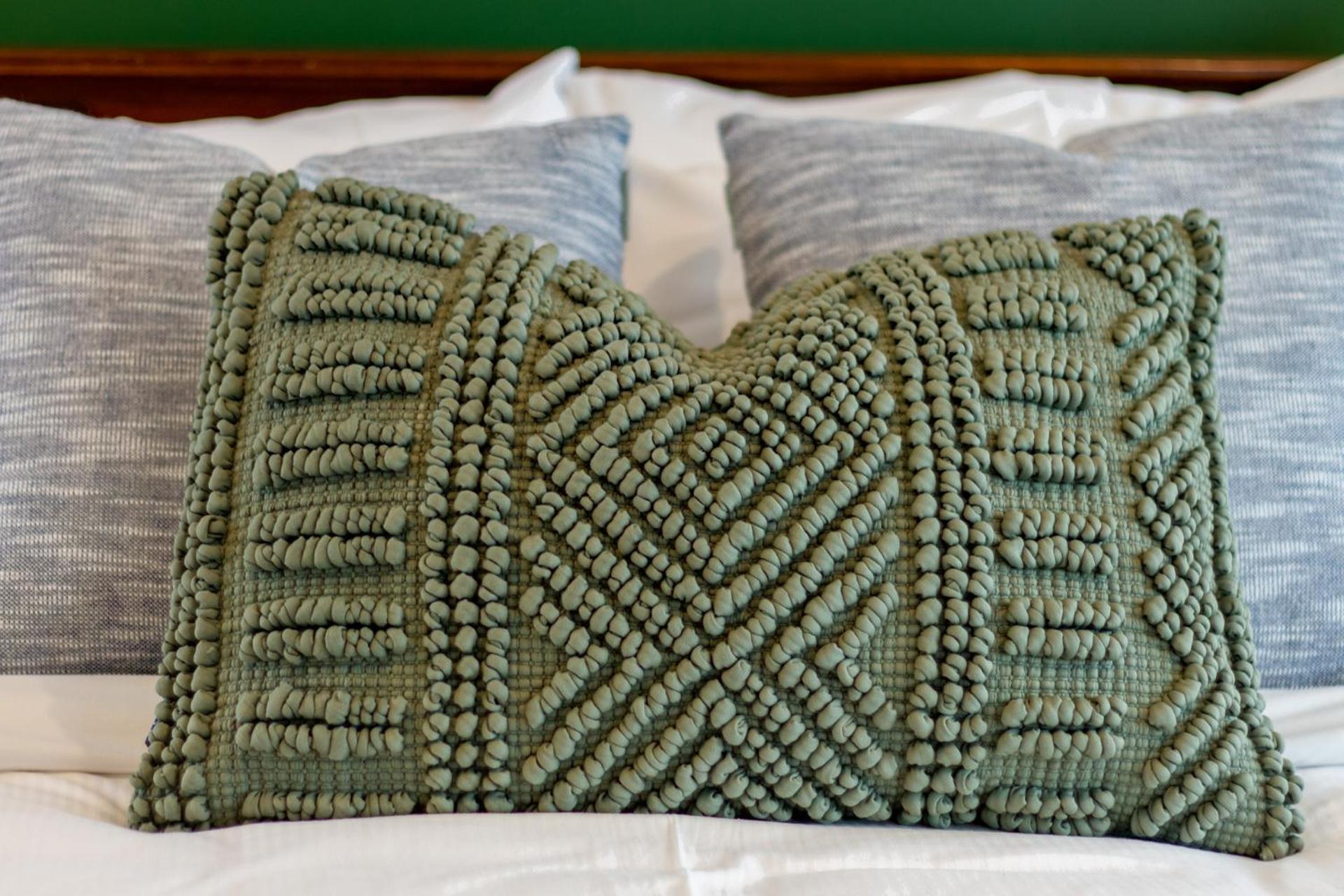 Gorgeous In Green - 2 Bed Central Oasis W/King Bed Christchurch Buitenkant foto