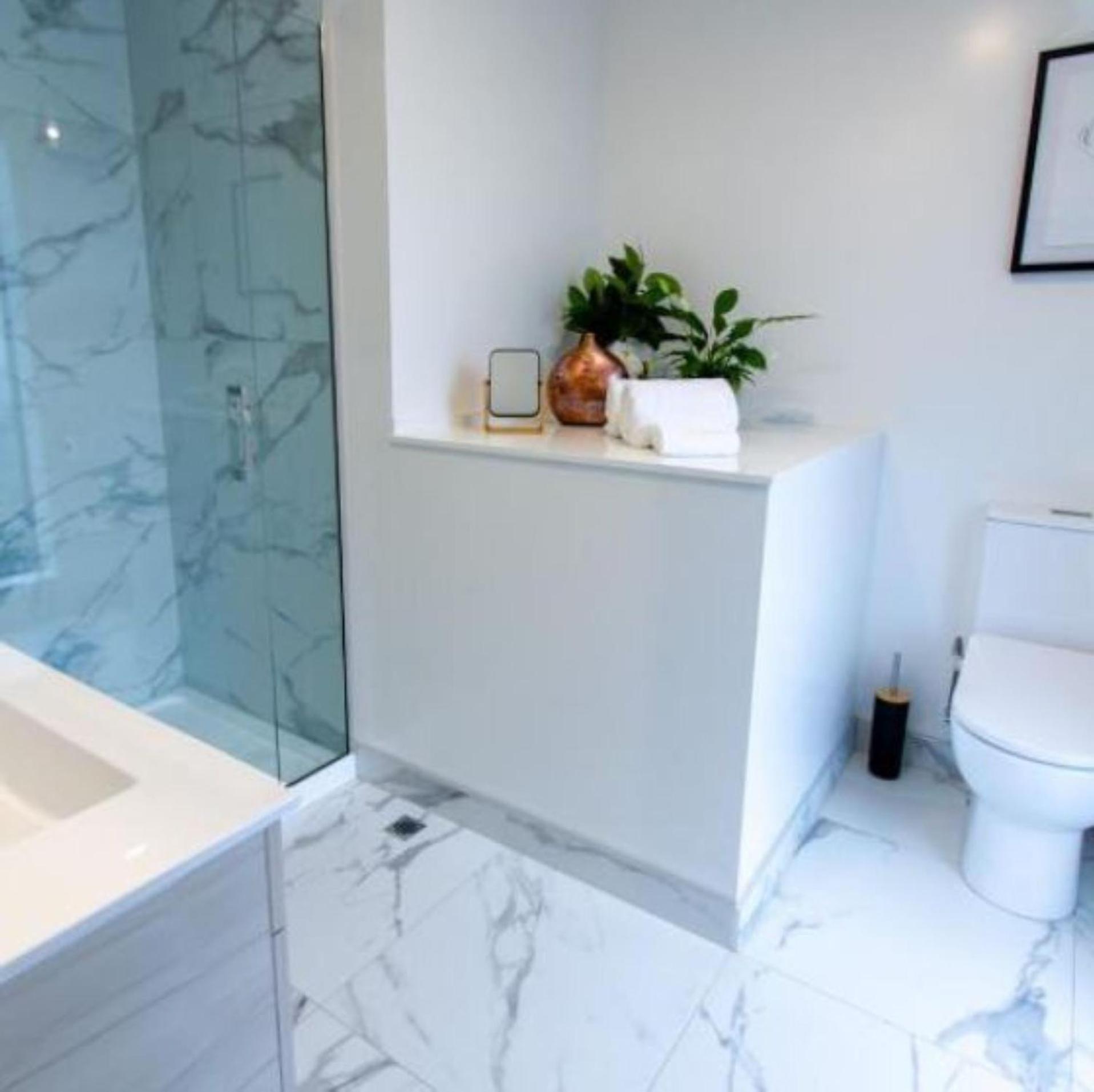Gorgeous In Green - 2 Bed Central Oasis W/King Bed Christchurch Buitenkant foto