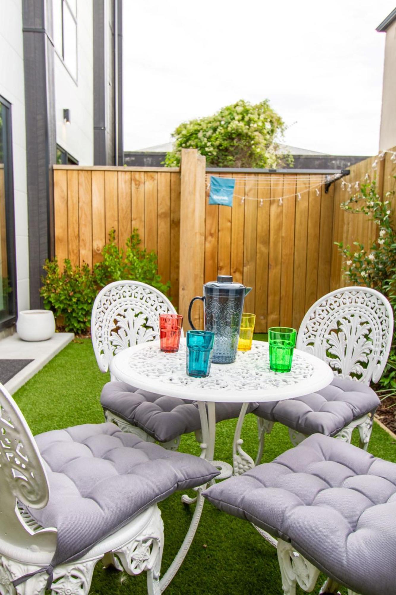 Gorgeous In Green - 2 Bed Central Oasis W/King Bed Christchurch Buitenkant foto