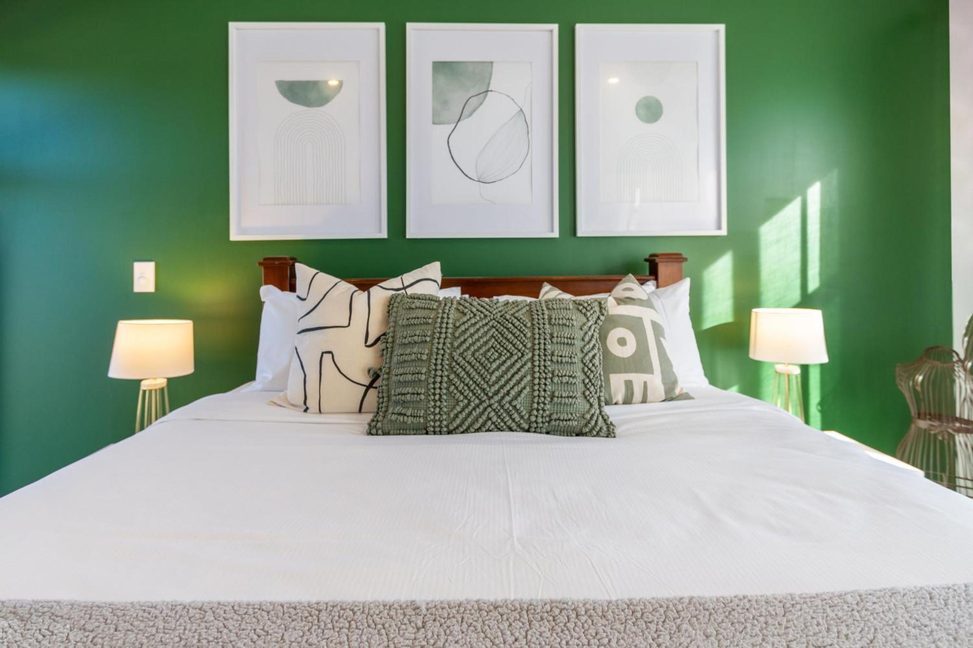 Gorgeous In Green - 2 Bed Central Oasis W/King Bed Christchurch Buitenkant foto