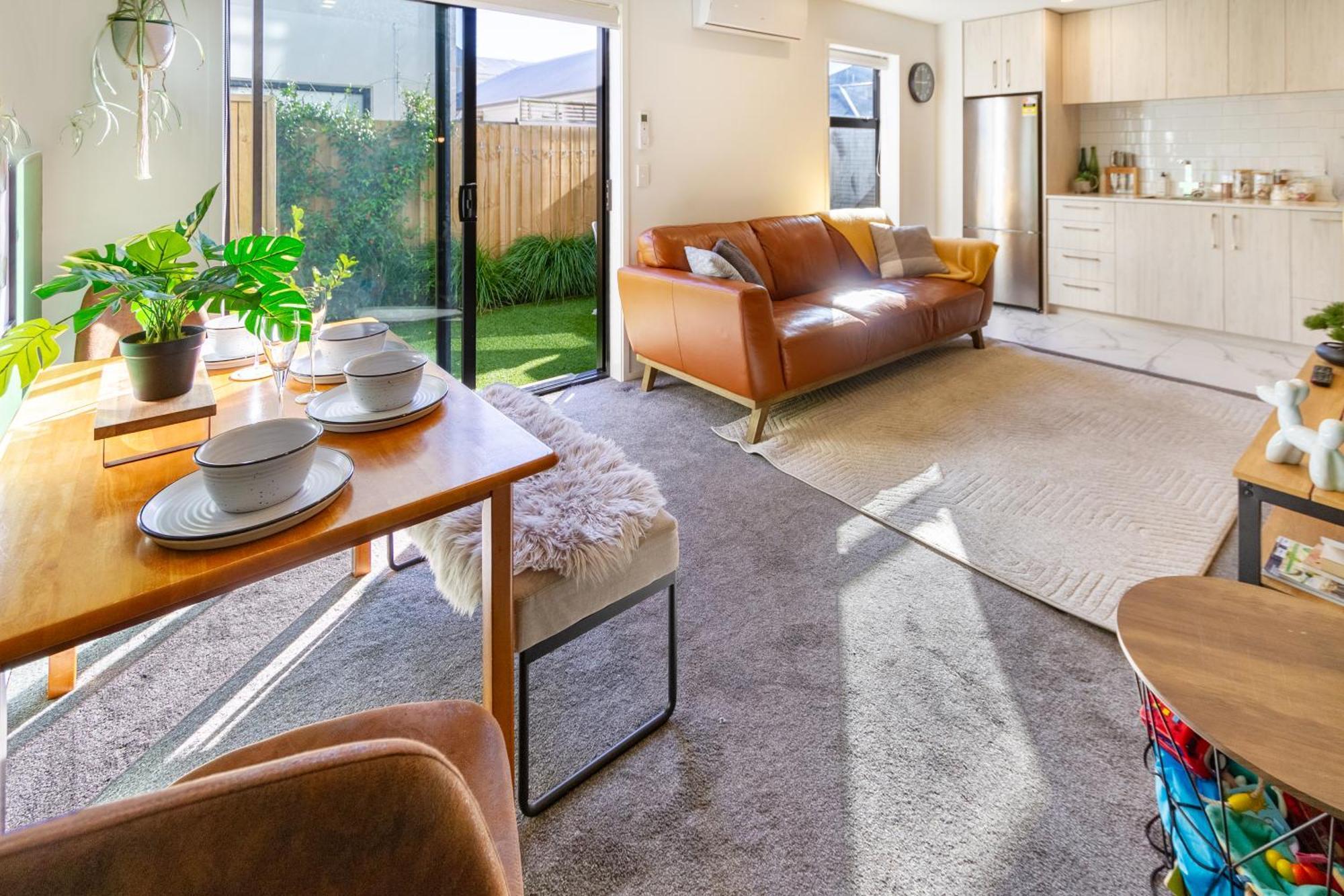 Gorgeous In Green - 2 Bed Central Oasis W/King Bed Christchurch Buitenkant foto